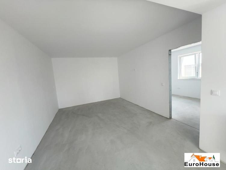 Casă cu 5 camere cu Teren 400 Mp în Bărăbanț