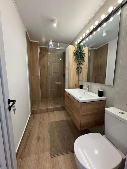 Apartament cu 2 camere decomandat în 13 Septembrie
