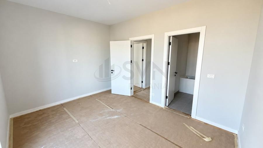 Apartament cu 3 camere decomandat în Băneasa