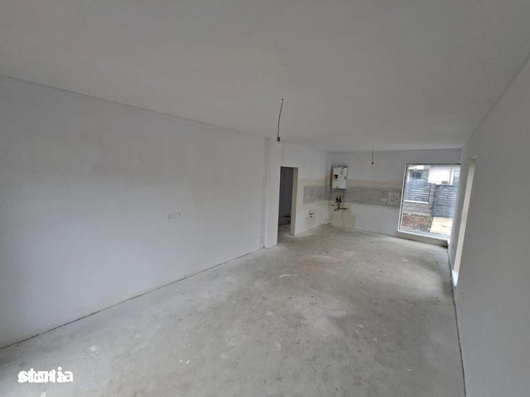 Casă cu 3 camere în Berceni