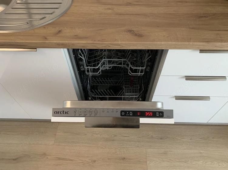 Apartament cu 2 camere semidecomandat, mobilat în Popa Șapcă