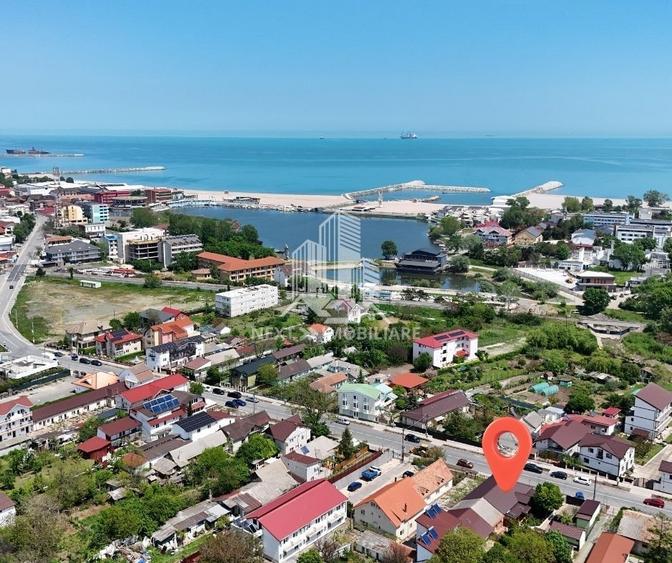 Casă individuală cu 6 camere cu Canalizare în Central