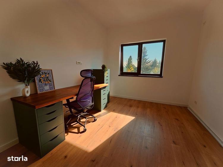 Casă cu 5 camere cu Teren 300 Mp în Corbeanca