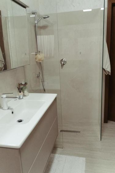 Casă individuală cu 5 camere cu Canalizare în Cătămărești-Deal
