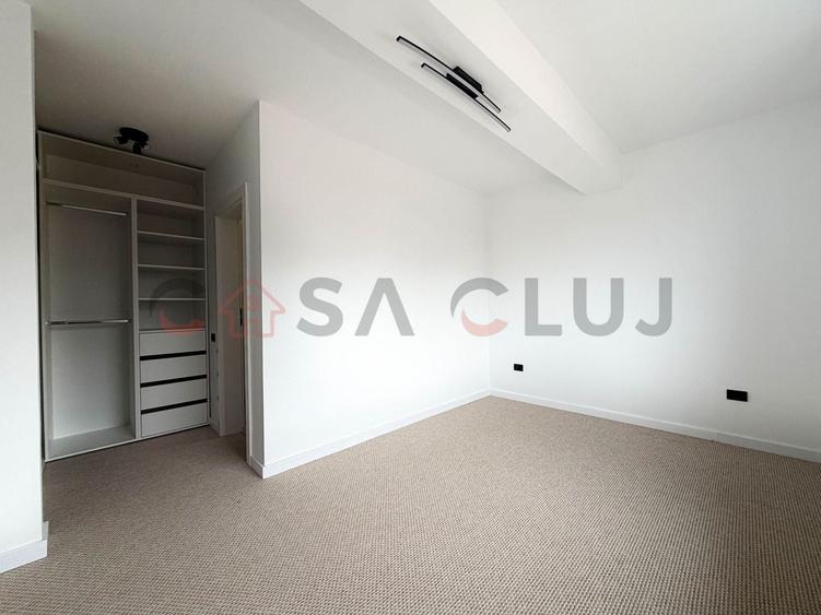 Apartament cu 3 camere semidecomandat în Borhanci
