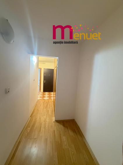 Apartament 3 camere,zona C5 - 11