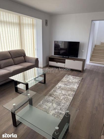 Casă cu 4 camere cu Teren 350 Mp în Central