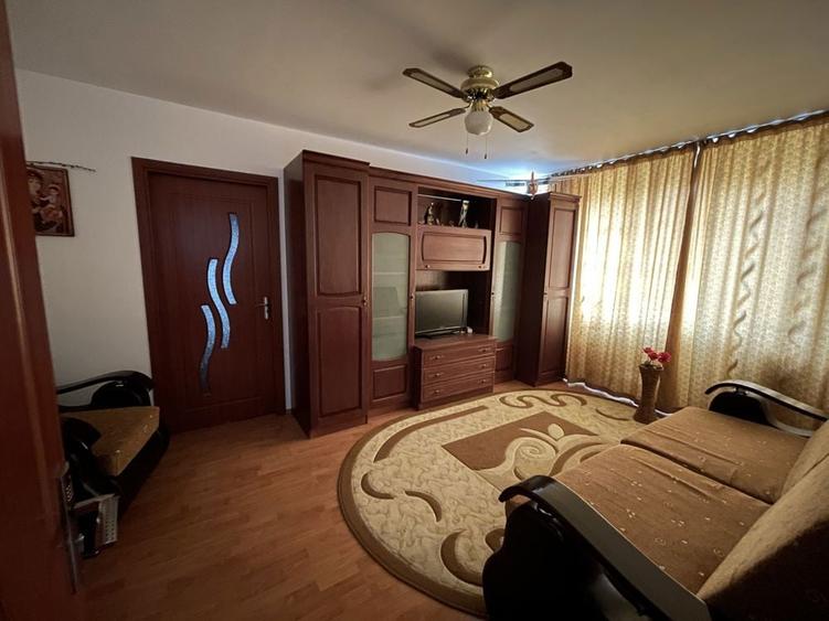 Apartament cu 2 camere semidecomandat în Dărmănești