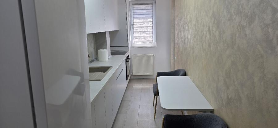 Apartament cu 2 camere decomandat, mobilat în Militari