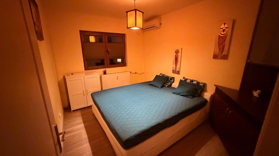Apartament cu 2 camere decomandat în Polonă