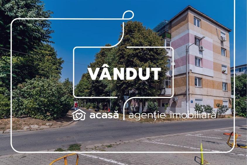 Apartament cu 2 camere nedecomandat, mobilat în Aurel Vlaicu
