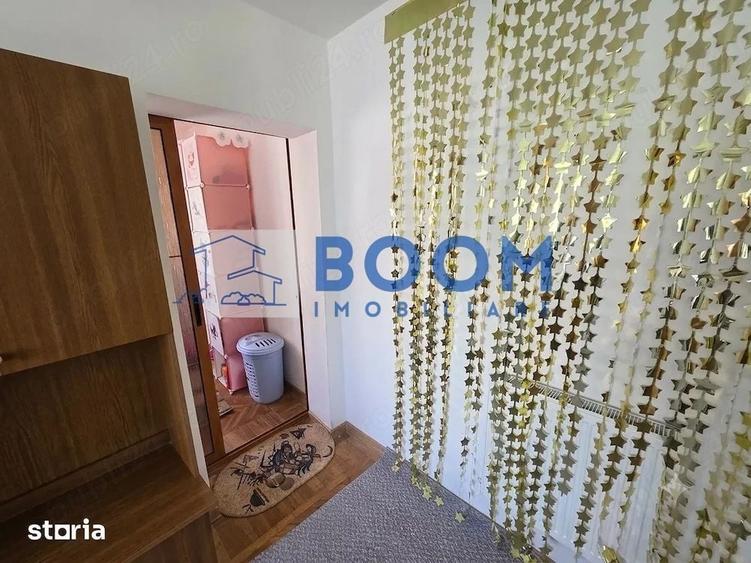 Apartament cu 3 camere semidecomandat, mobilat în Petrișor