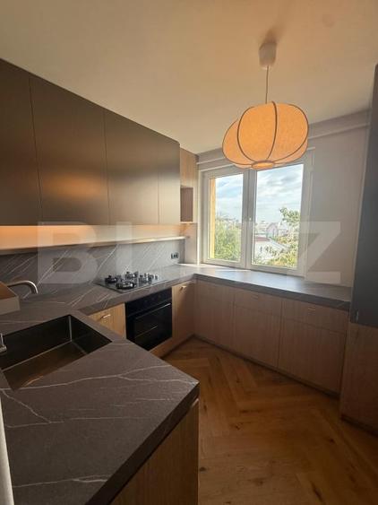 Apartament cu 2 camere decomandat, mobilat în Ultracentral