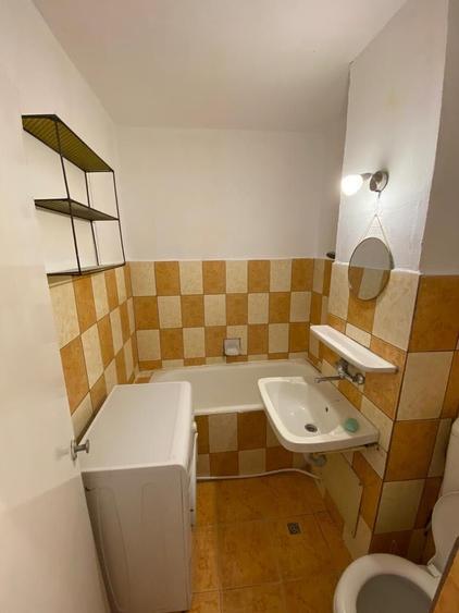 Garsonieră decomandată în Micălaca
