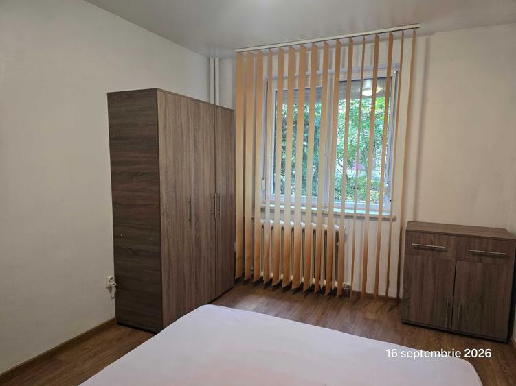 Apartament cu 2 camere semidecomandat în Calea Severinului