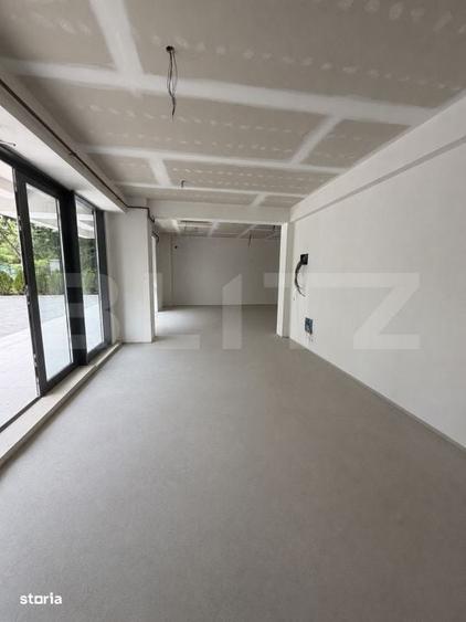 Spațiu comercial, de 102 mp, în Central