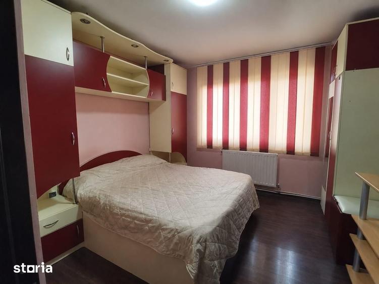 Apartament 3 Decomandate, Et 5/10, semimobilat, DOAR 73490 Euro - 4