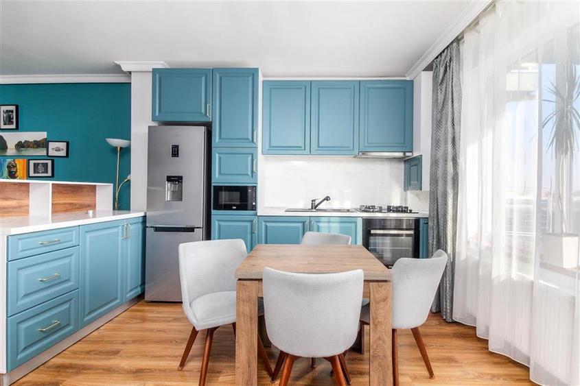 Apartament cu 2 camere semidecomandat, mobilat în Iris
