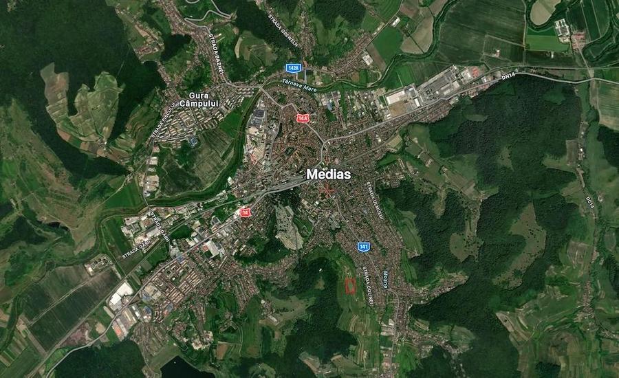 Teren de 5333 mp, în Central