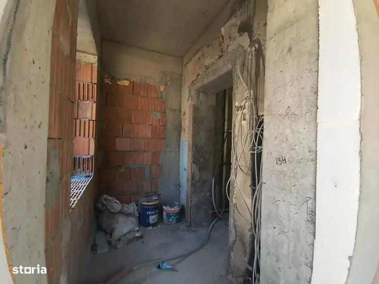 Casă cu 4 camere cu Teren 370 Mp în Dorobanți