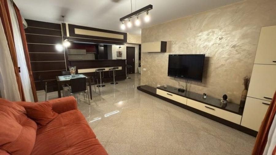 Închiriere Apartament 3 camere în Berceni Complex Jupiter strada oltenitei - 1
