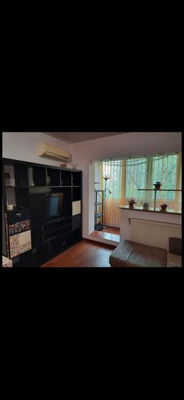 Proprietar, vand apartament 2 camere in zona Crangasi, str Zboina Neagra nr 7 sau schimb cu apt 3 camere in Ploiesti - 2