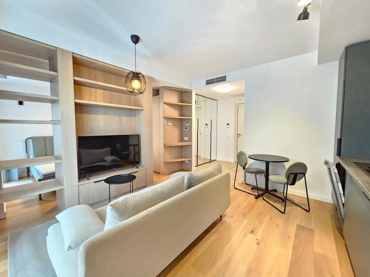 Apartament cu 2 camere semidecomandat, mobilat în Băneasa