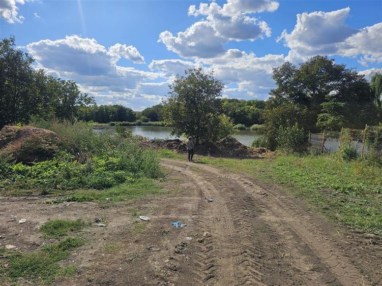 Teren Construcții intravilan de 2529 mp, în Sinești