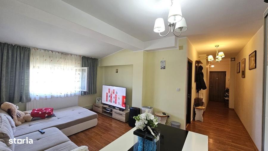 Apartament cu 2 camere în Micro 20