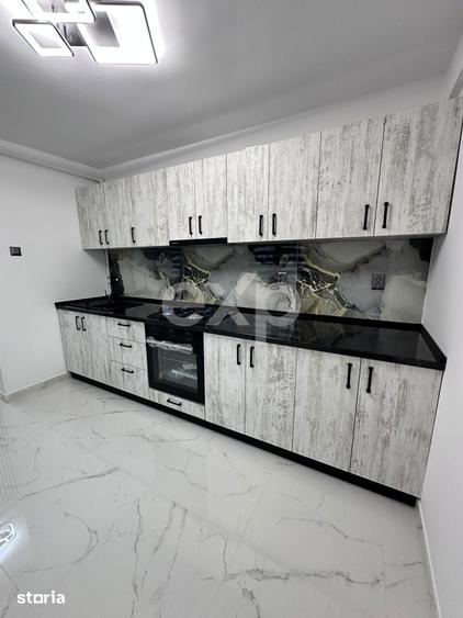 Apartament de vanzare 3 camere , Micro 8 ,et 1 - 9