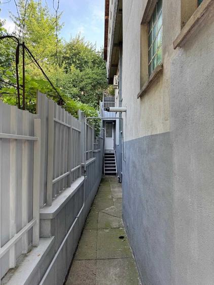 Spațiu comercial, de 150 mp, în Smârdan