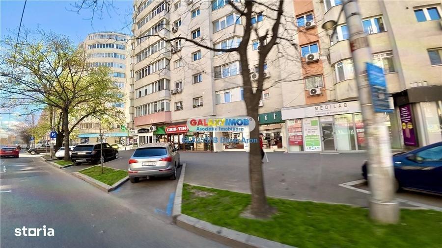 Spațiu comercial, de 680 mp, în Dacia