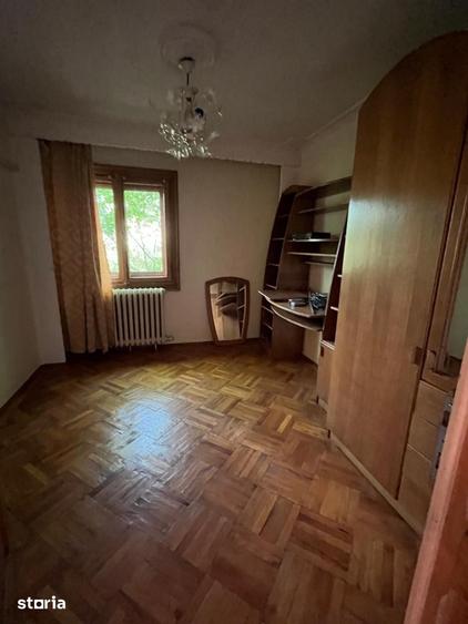 Casă cu 3 camere cu Teren 250 Mp în Morărești