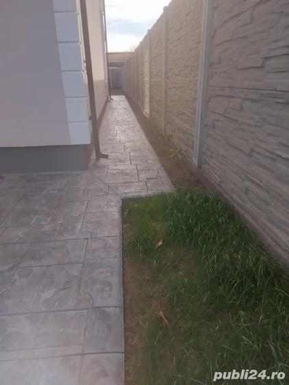 Casă cu 3 camere cu Teren 300 Mp în Utvin