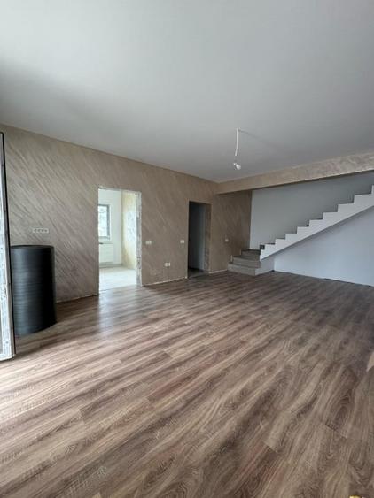 Duplex cu 4 camere cu Canalizare în Bragadiru