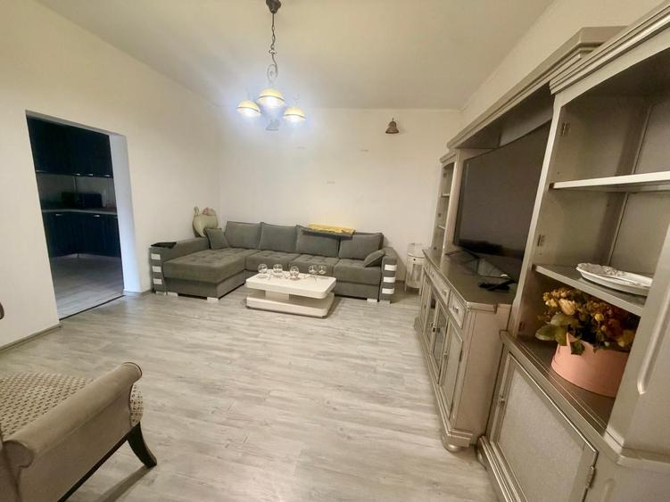 Casă individuală cu 4 camere cu Teren 292 Mp în Central