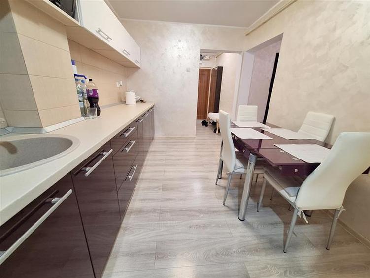Apartament 3 camere, etaj 1, MODERN, utilat si mobilat,Bacau - 23