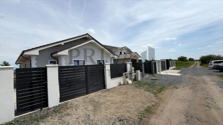 Duplex modern 3 camere, 2 bai, 100 mp, Mosnita Noua - 1