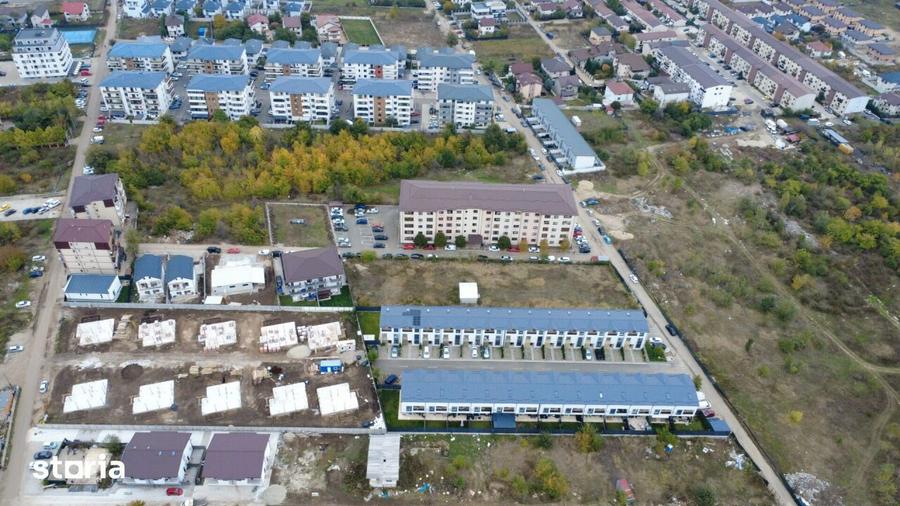 Teren de 1365 mp, în Central