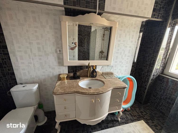 Apartament cu 2 camere decomandat, mobilat în Central