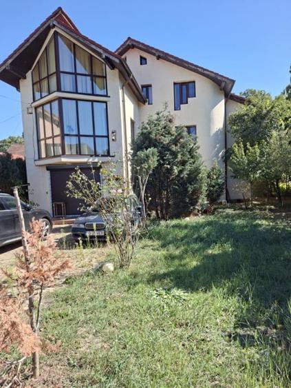 Duplex cu 7 camere cu Canalizare în Găvana 3