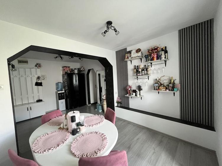 Apartament cu 3 camere în Stana