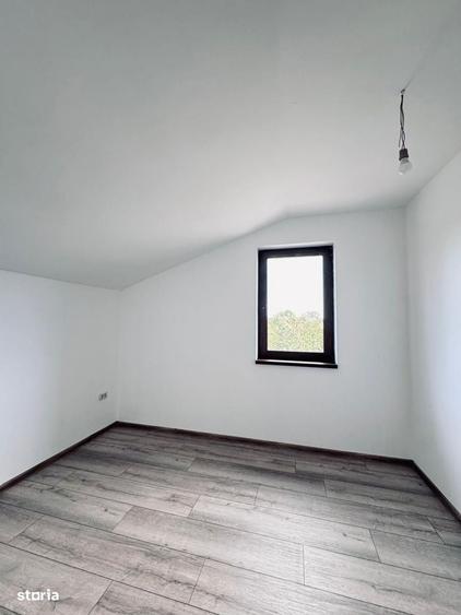 Casă cu 4 camere decomandat în Chișoda