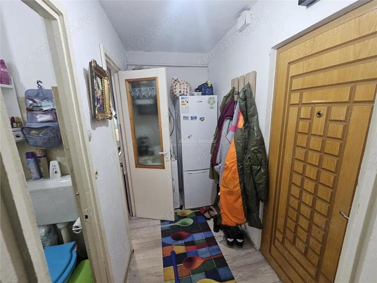 Garsonieră decomandată în Calea Caransebeșului
