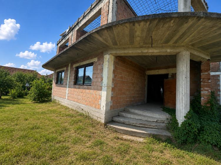 Teren Construcții intravilan de 1634 mp, în Sânnicolau Mic