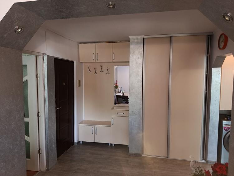 Apartament cu 2 camere în Decebal