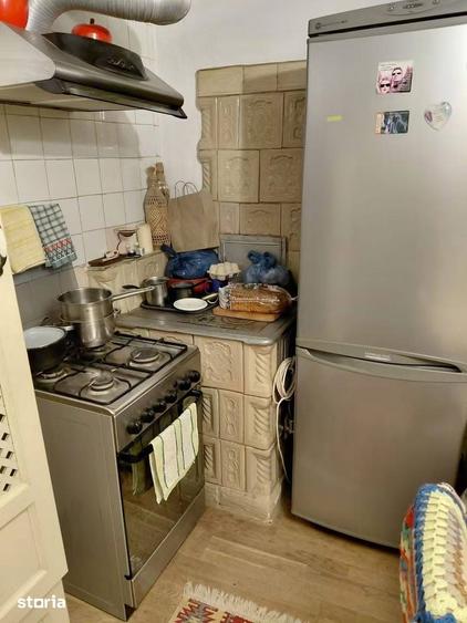 Casă cu 4 camere cu Teren 970 Mp în Central