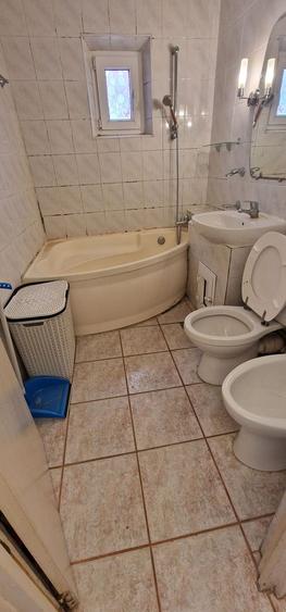 Apartament cu 2 camere decomandat, mobilat în Gara