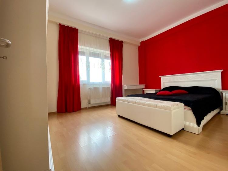 Apartament cu 3 camere semidecomandat, mobilat în Iosefin