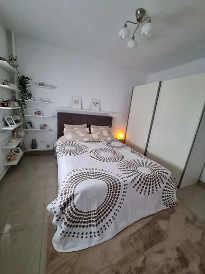 Apartament cu 2 camere semidecomandat în Pajura